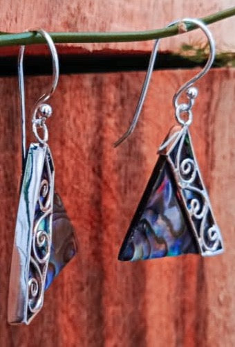 PLE017 Silver Triangle Shape with Abalone and Filigree